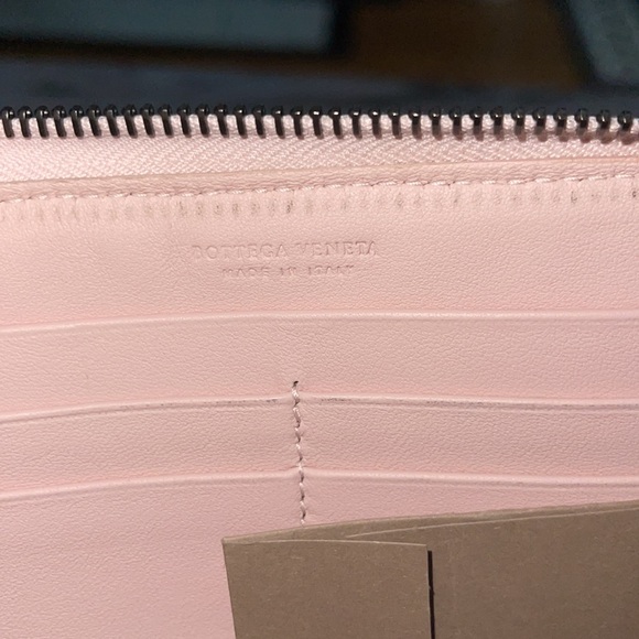 Bottega Veneta wallet pink excellent condition - Picture 7 of 9
